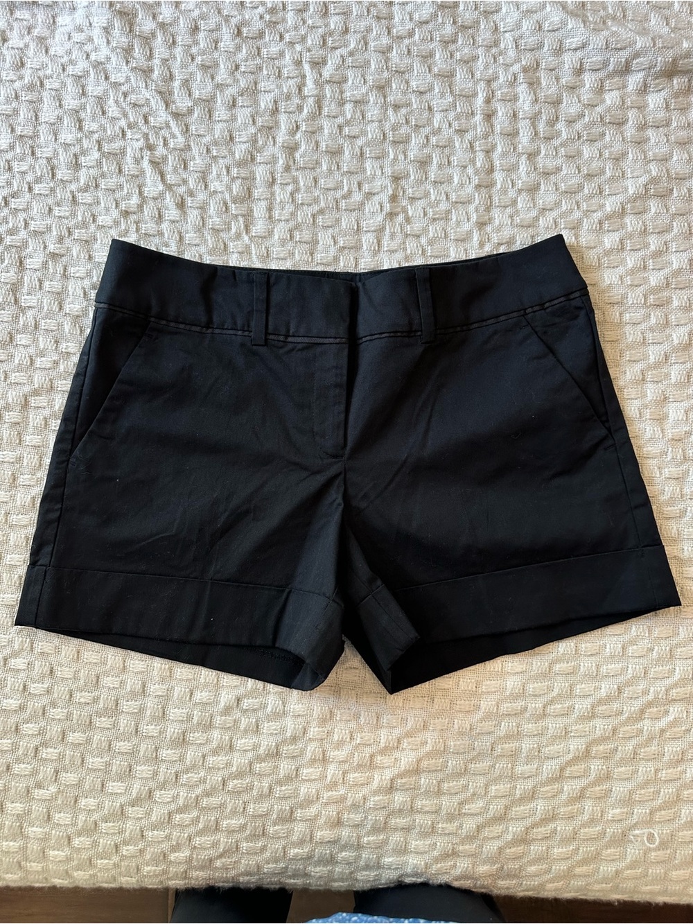 7th Avenue Women’s Black Tailored Cotton Shorts Size 10